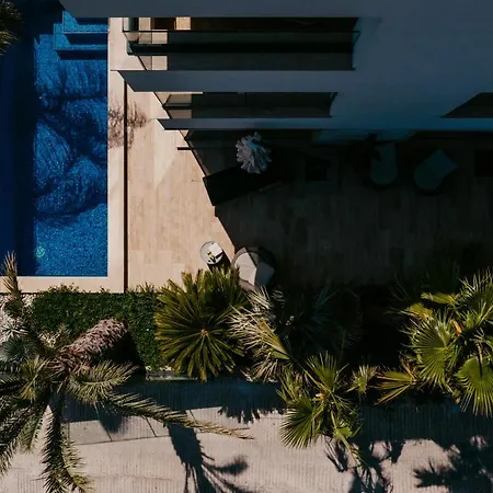 Bloomhill Escape Villa