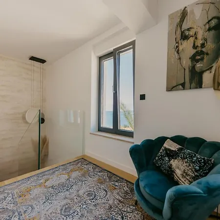 Bloomhill Escape Trogir