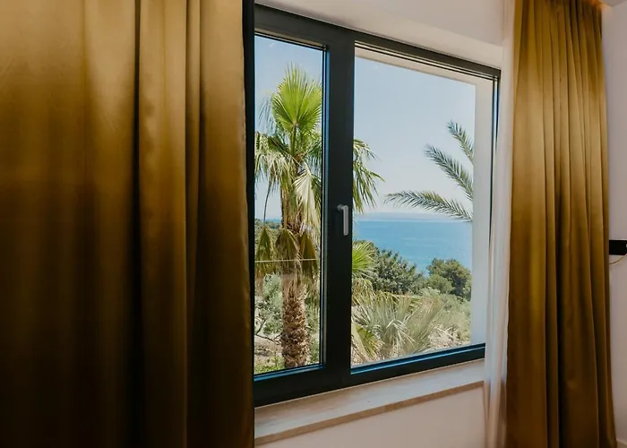 Bloomhill Escape Villa