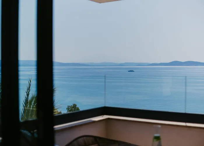 Villa Bloomhill Escape