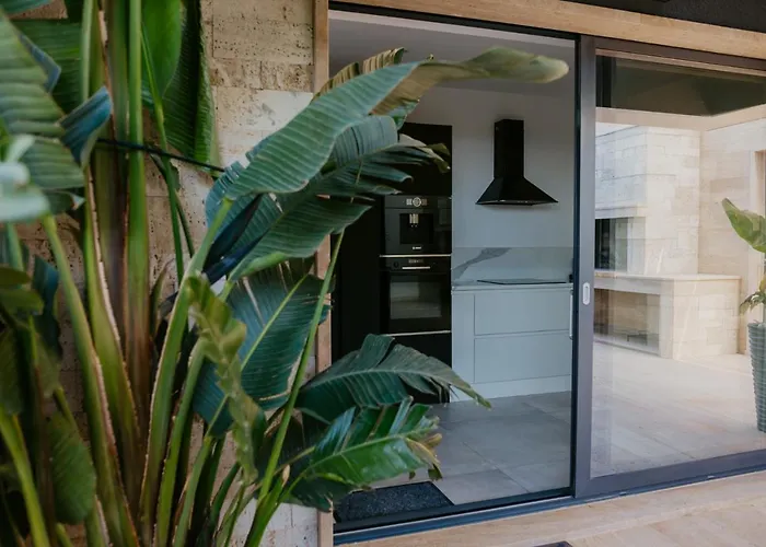 Villa Bloomhill Escape