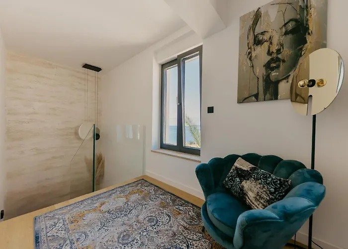 Bloomhill Escape Trogir