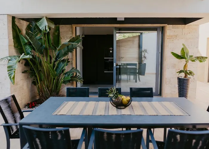 Bloomhill Escape Villa