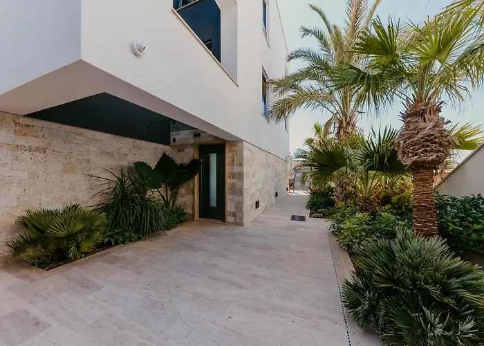 Bloomhill Escape Villa