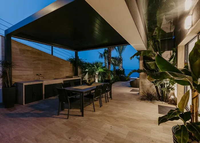 Bloomhill Escape * Trogir