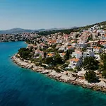 Bloomhill Escape Vila