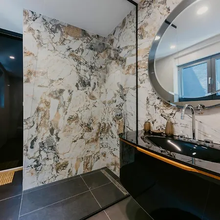 Bloomhill Escape Villa