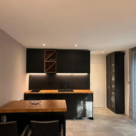 Bloomhill Escape * Trogir