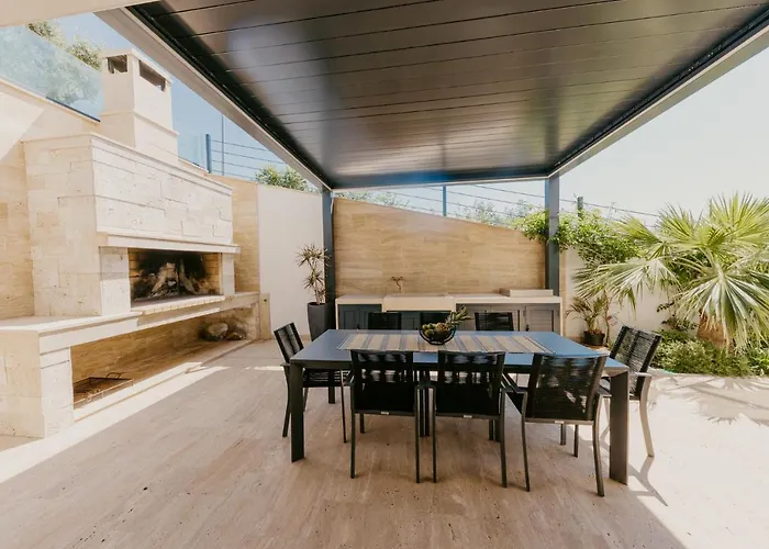 Bloomhill Escape * 트로기르